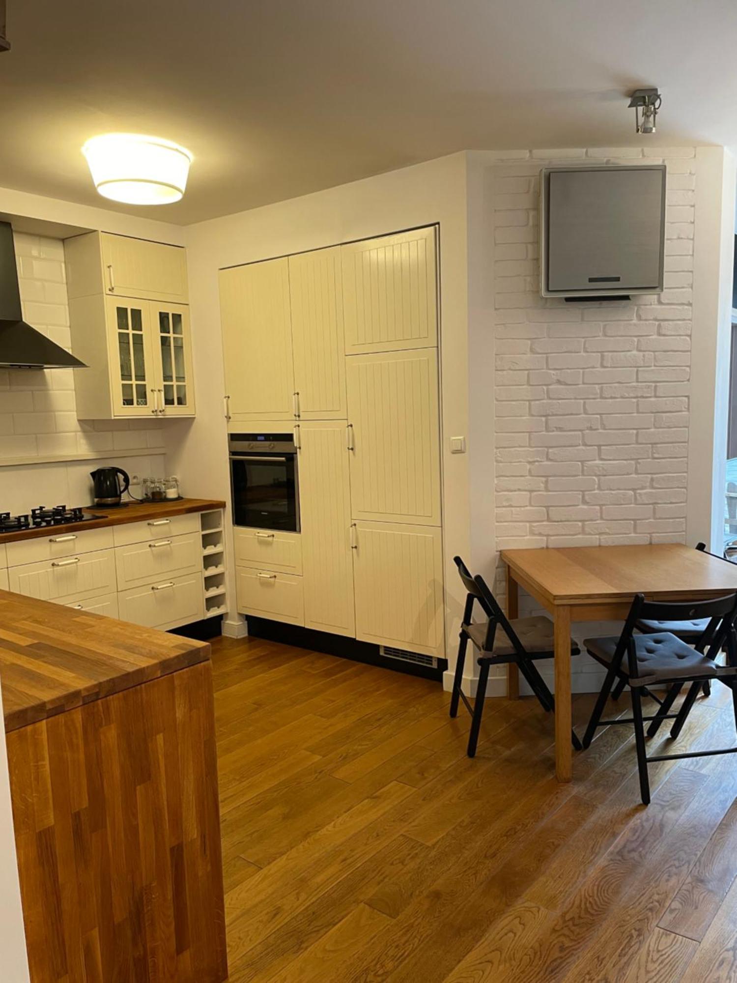 ורשה Family Apartment On Saska Kepa מראה חיצוני תמונה